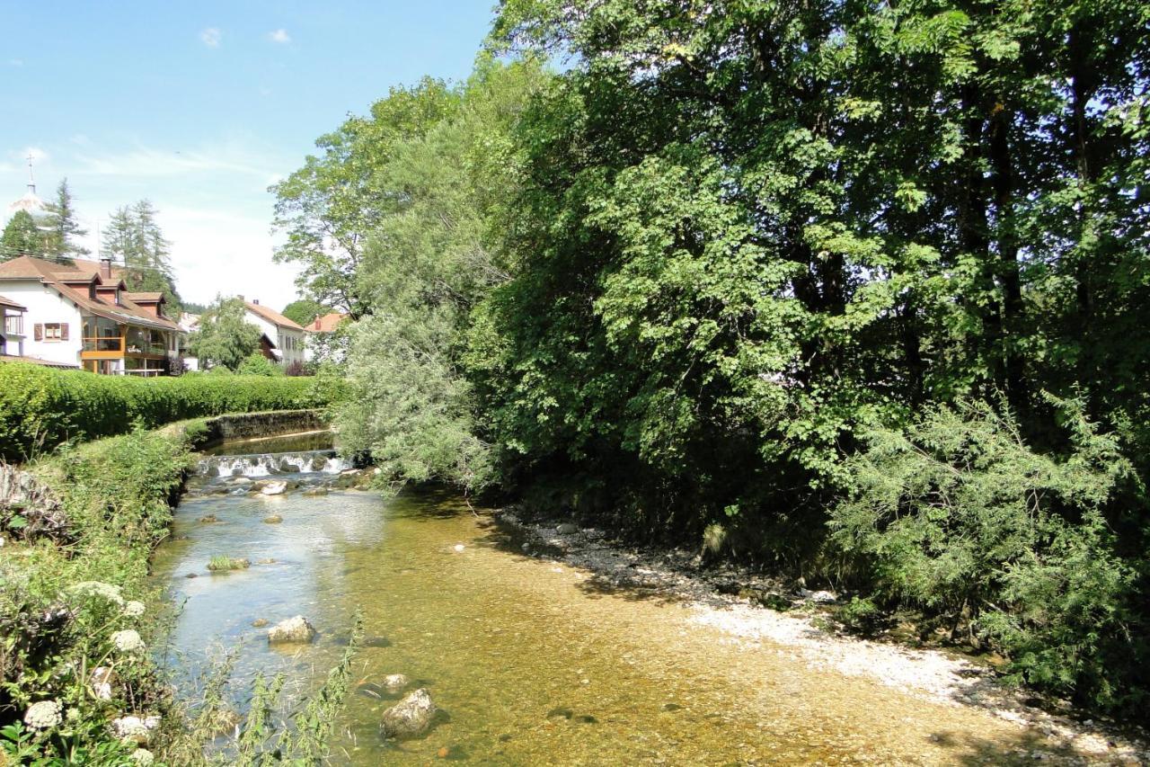 Gite 829 Montagnes Du Jura Avec Spa Et Sauna Classe 3 Etoiles Foncine-le-Haut Exteriör bild
