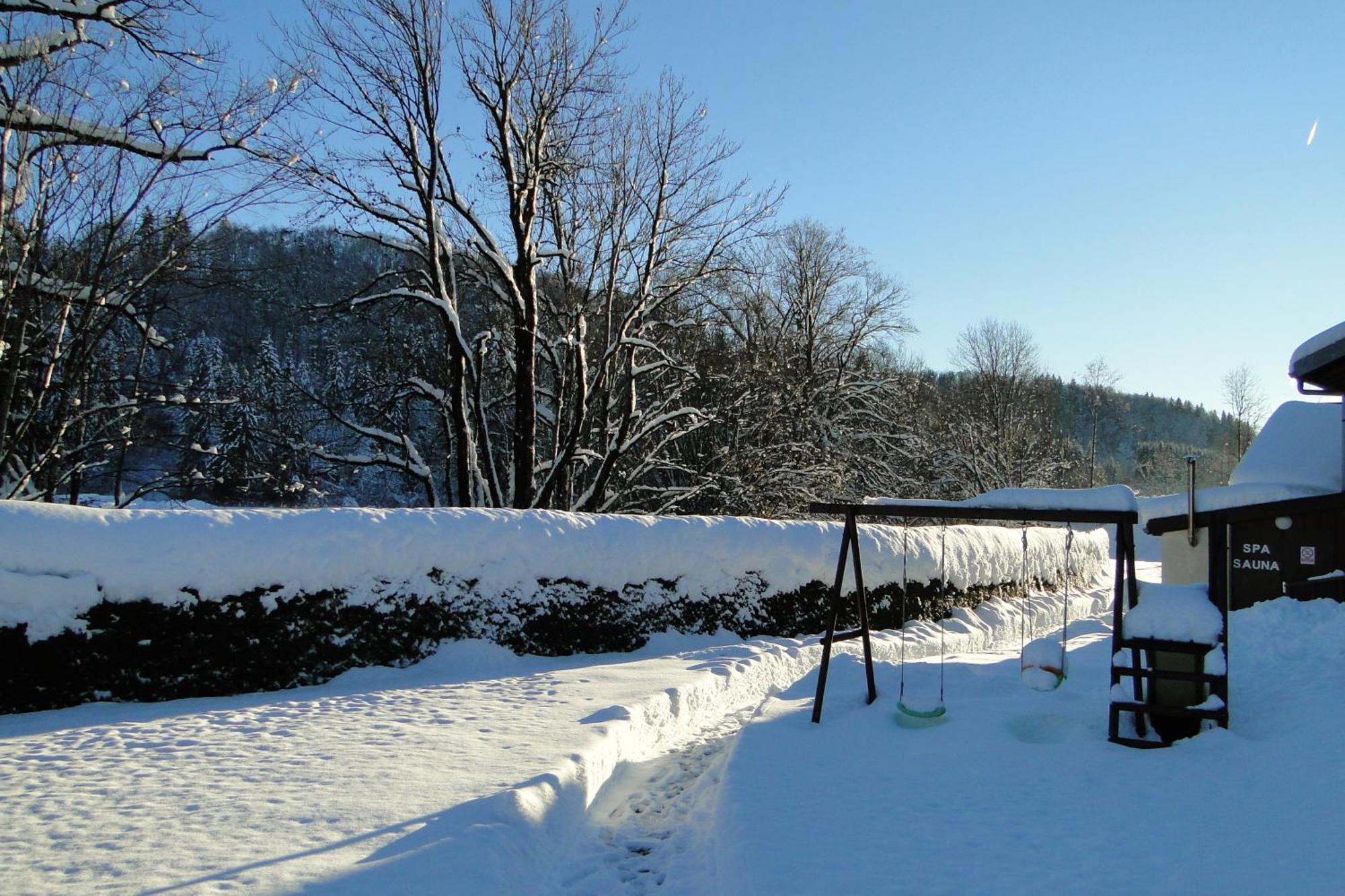 Gite 829 Montagnes Du Jura Avec Spa Et Sauna Classe 3 Etoiles Foncine-le-Haut Exteriör bild